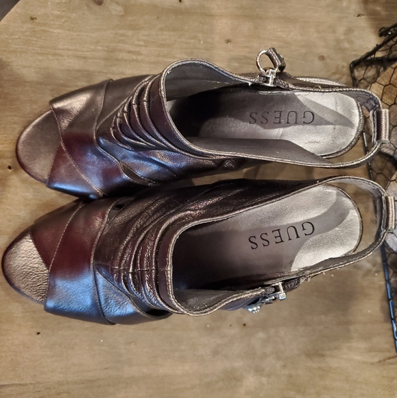 Guess | Metallic Booties Heel Open Toe Copper Gold - Picture 7 of 8